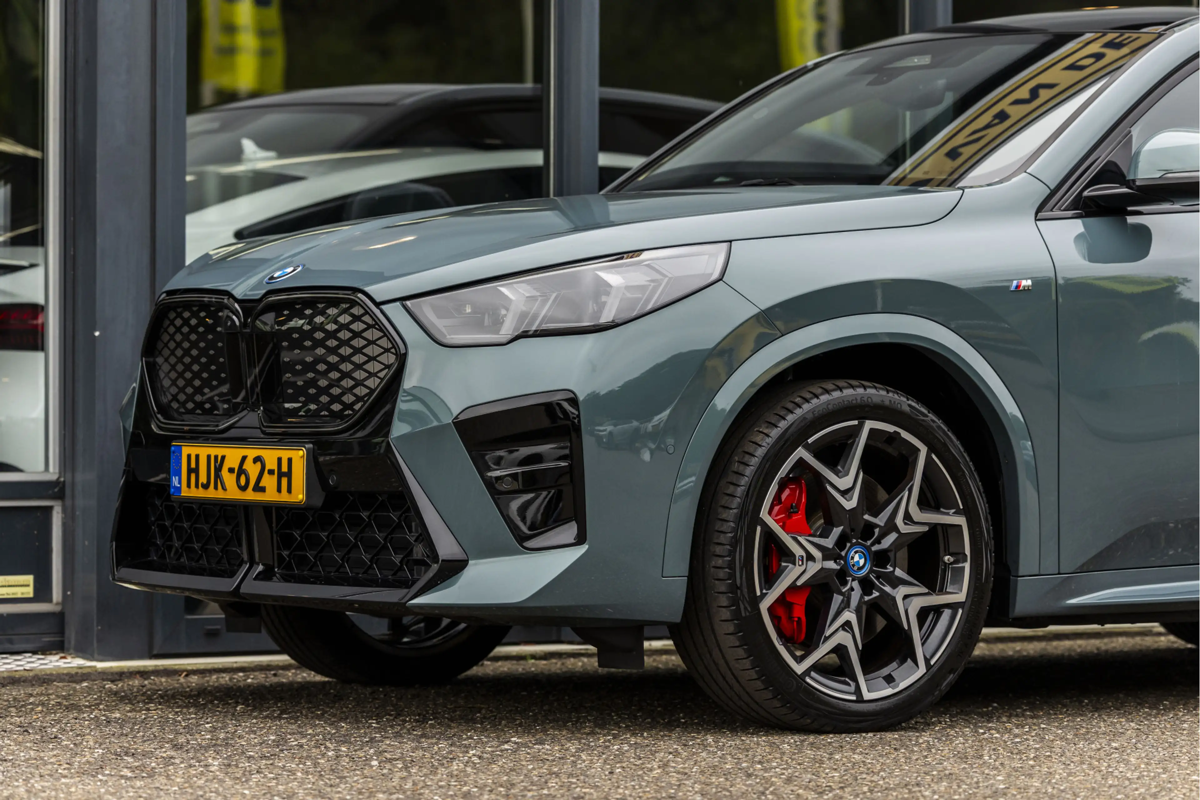 BMW iX2 eDrive20 67 kWh M Sport | Panodak | Harman Kardon — photo 15