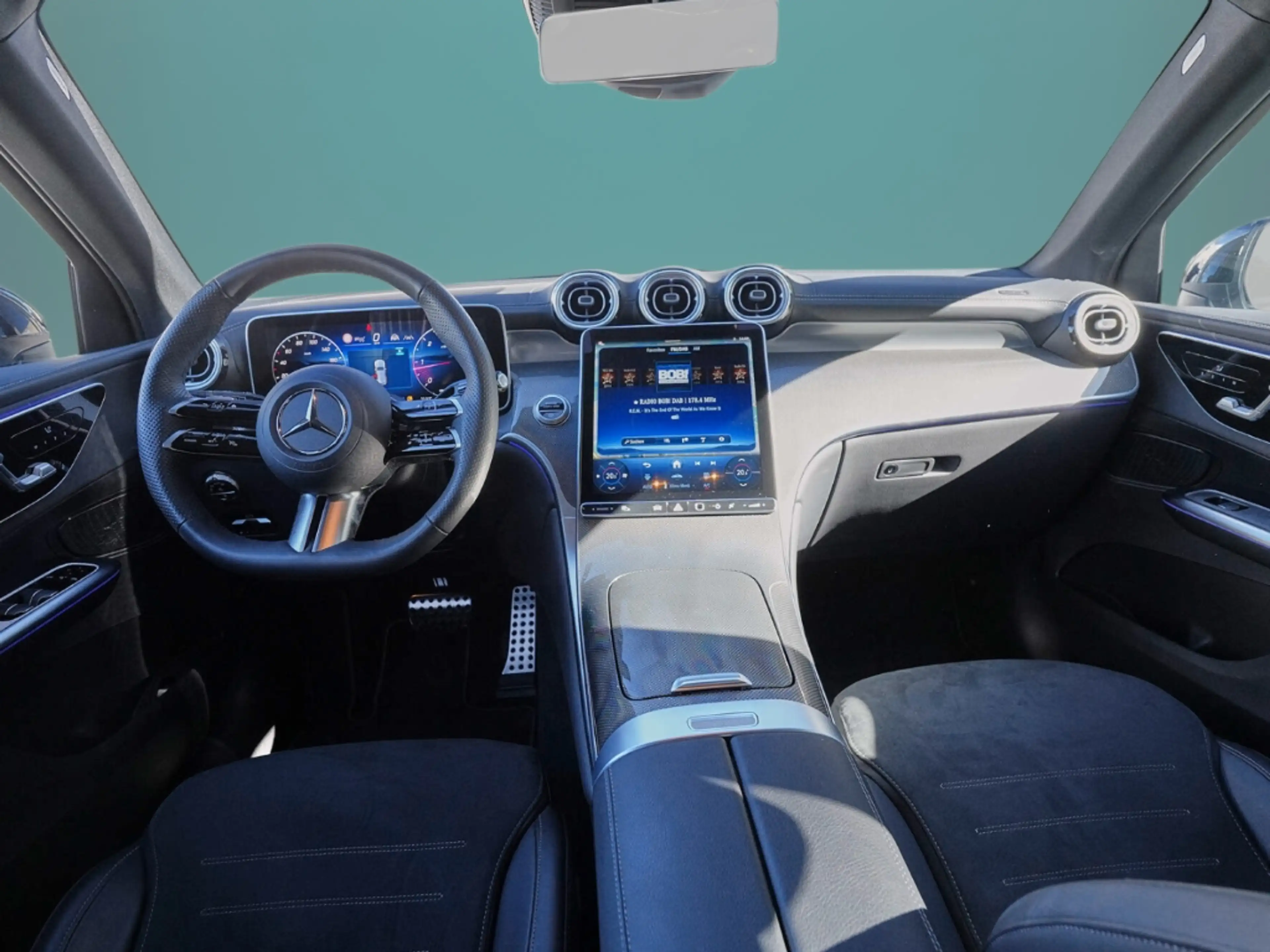 Mercedes-Benz GLC 300 d 4Matic AMG Night MBUX Keyless Digital — photo 36