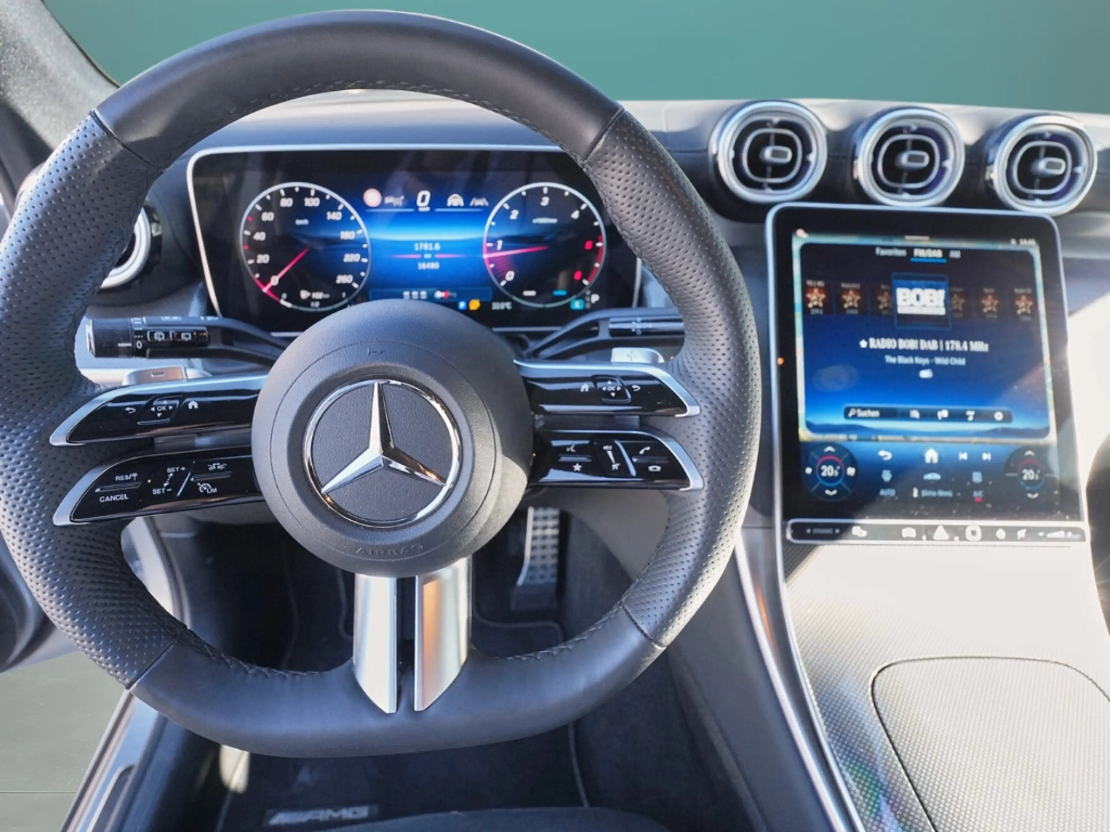 Mercedes-Benz GLC 300 d 4Matic AMG Night MBUX Keyless Digital — photo 33