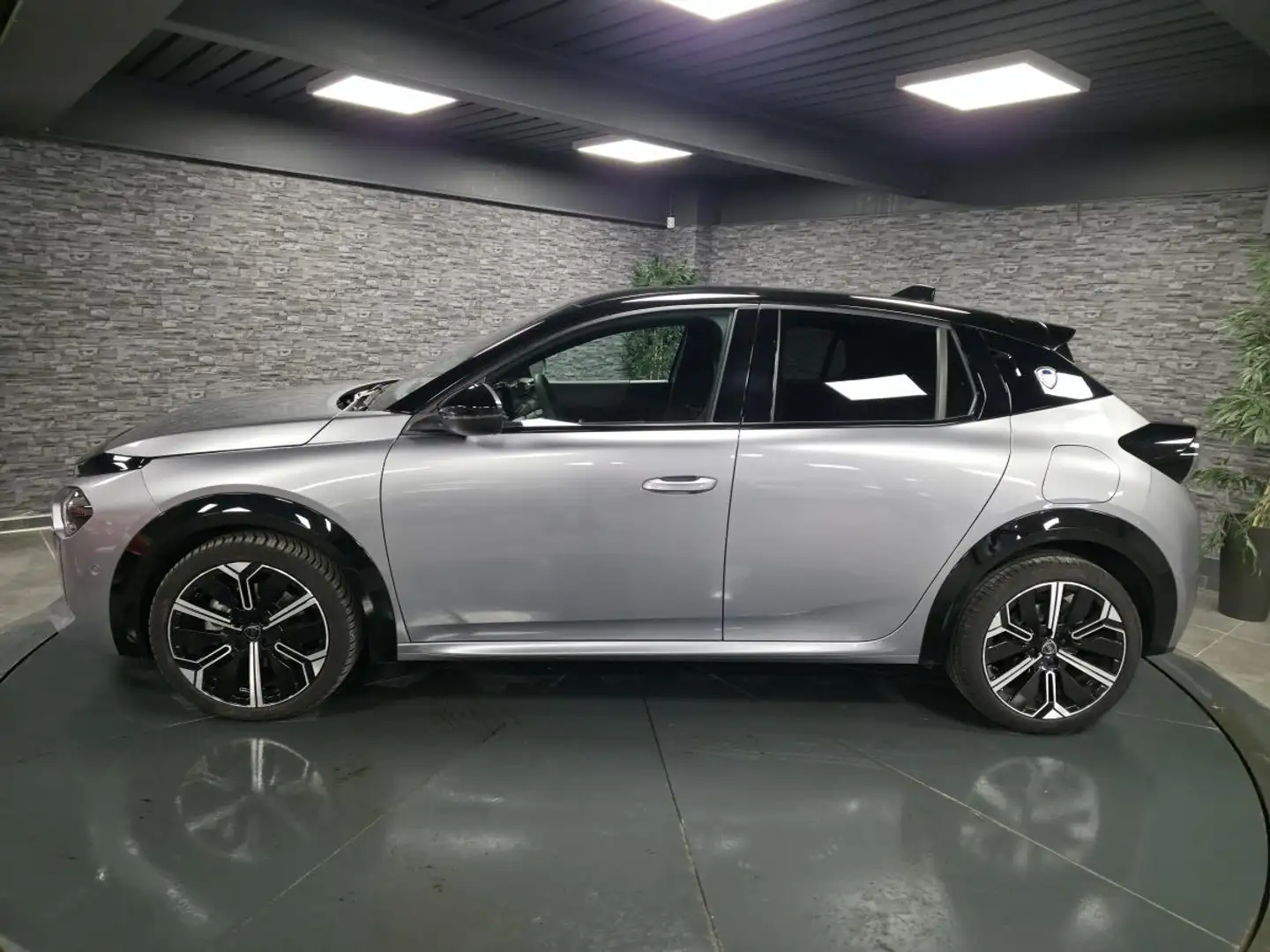 Lancia Ypsilon Ypsilon 1.2 Ibrida - 100 - BV eDCT6  LX Gris - 2