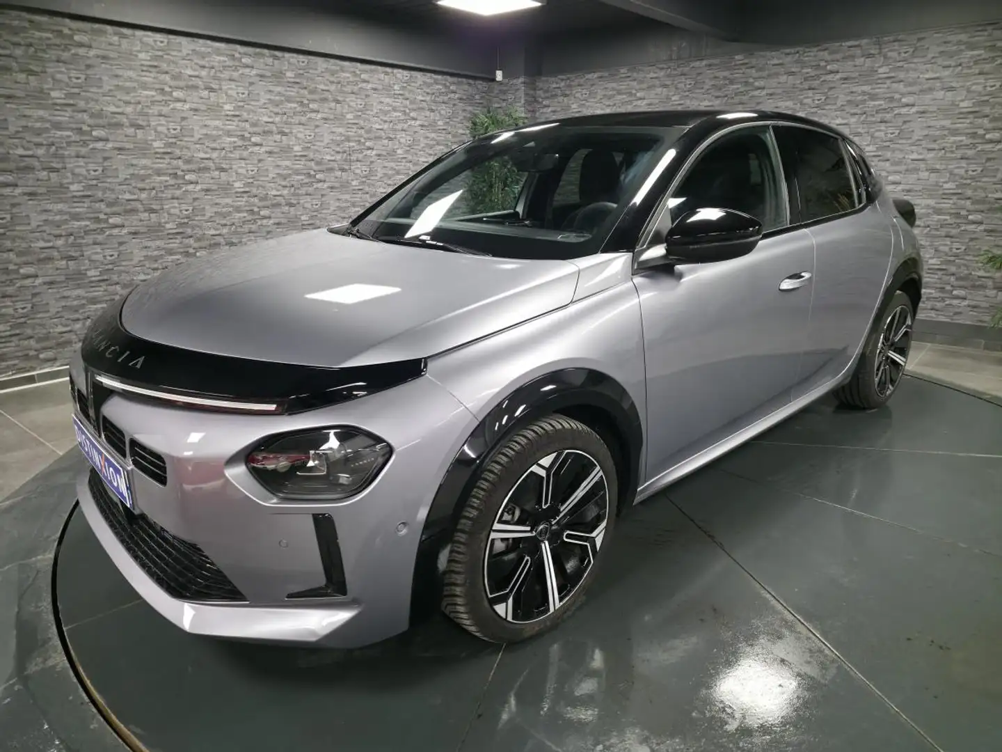 Lancia Ypsilon Ypsilon 1.2 Ibrida - 100 - BV eDCT6  LX Gris - 1