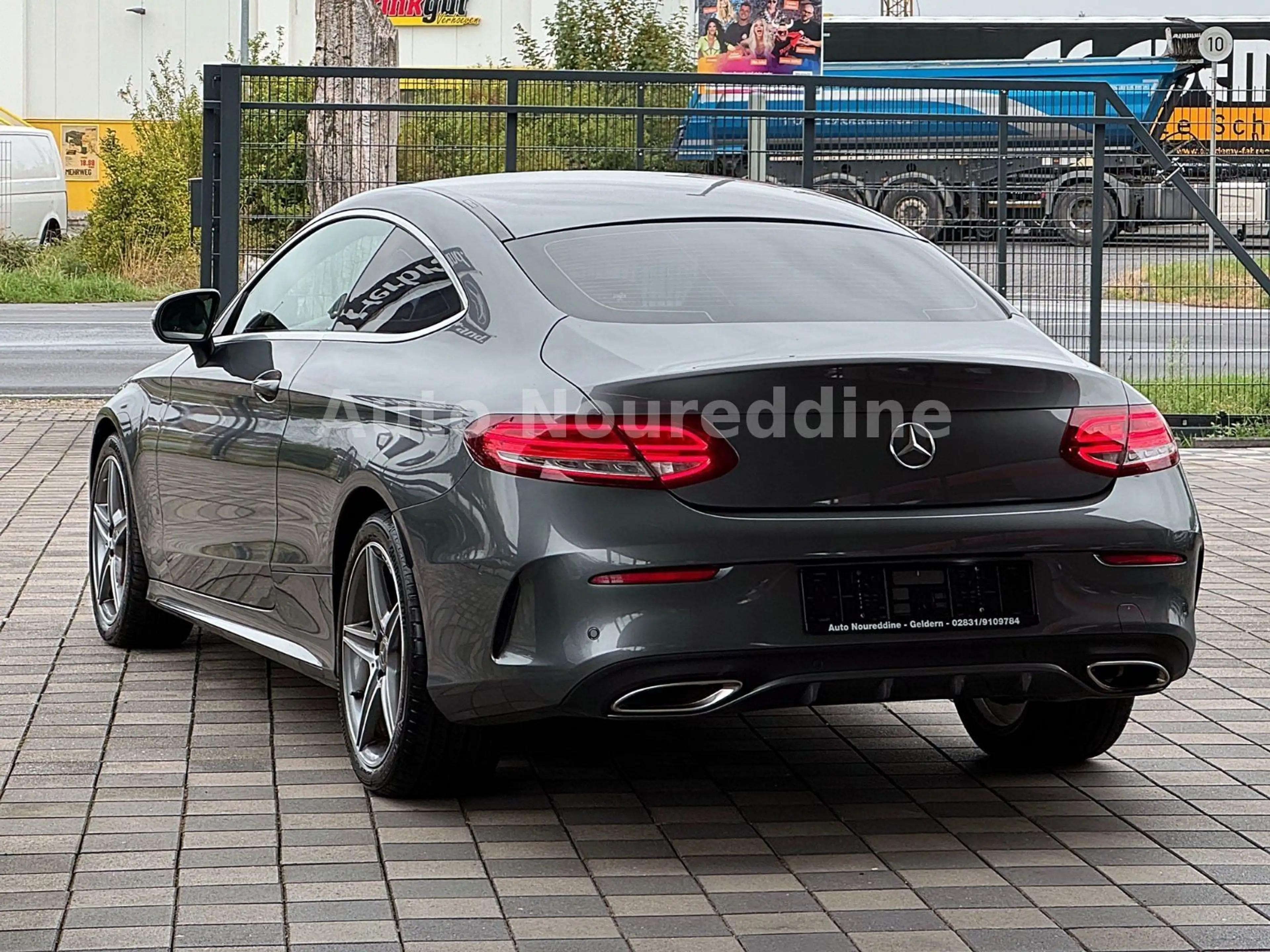 Mercedes-Benz C 300 Coupe AMG Line*Deutsch*Burmester*360Kamera — photo 4