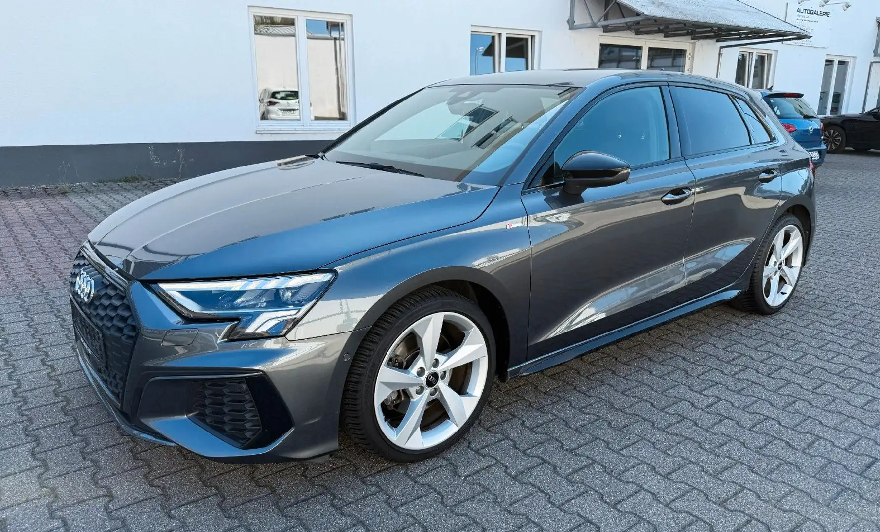 Audi A3 Sportback 30 TFSI S line S-TRONIC Gris - 1