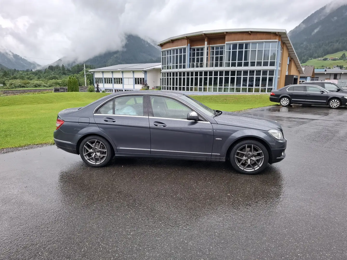 Mercedes-Benz C 280 C 280 Elegance A-Edition Aut. Elegance A-Edition Grau - 2