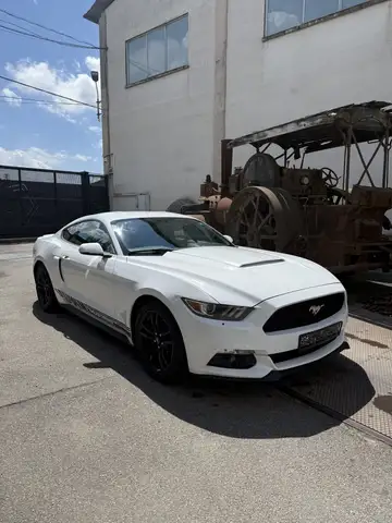 Ford Mustang Fastback 2.3 ecoboost 317cv auto