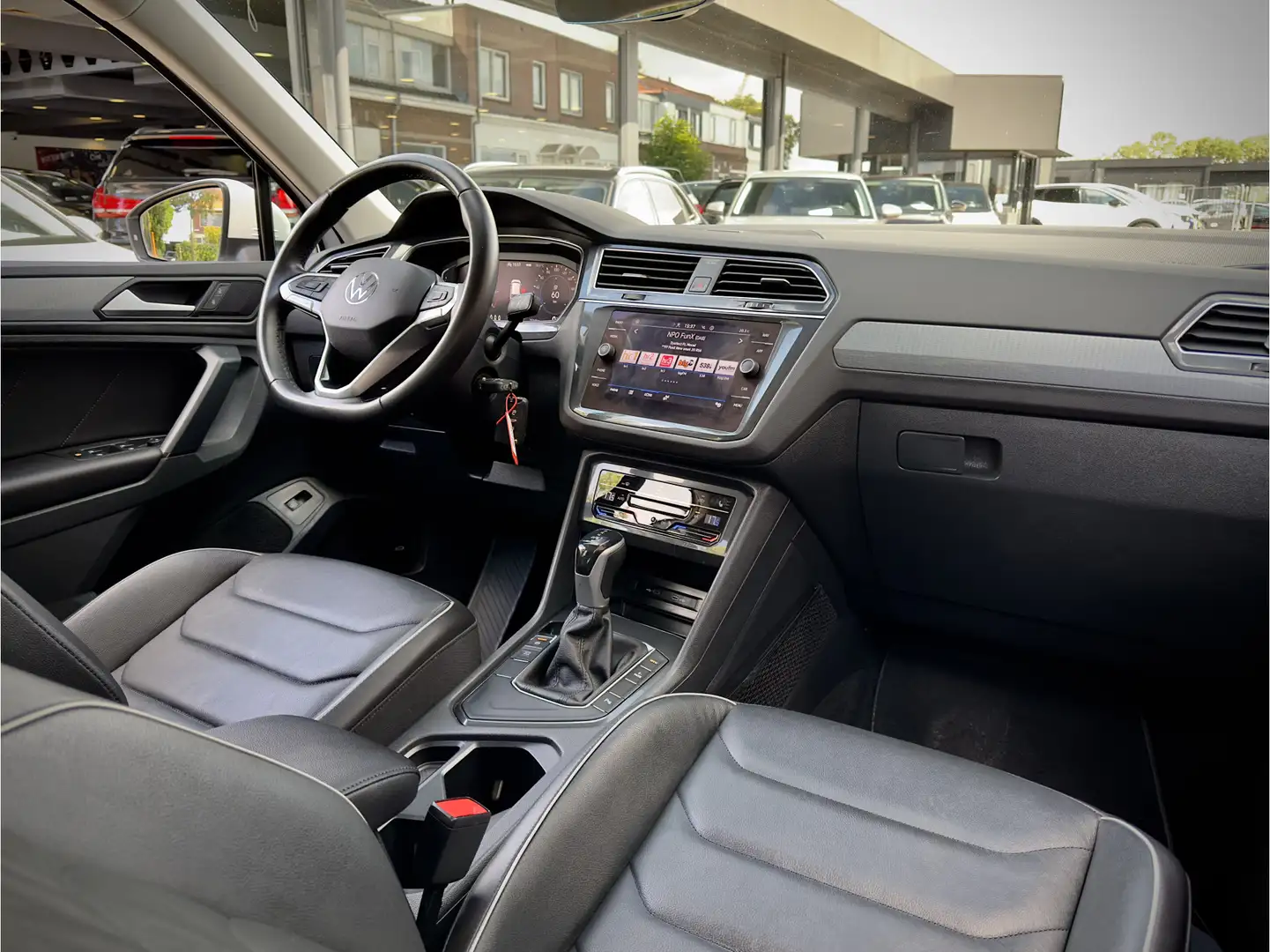 Volkswagen Tiguan 1.4 TSI AUT6 eHYBRID R-LINE VOL-LEDER DIGI-DASH AI Blanc - 2