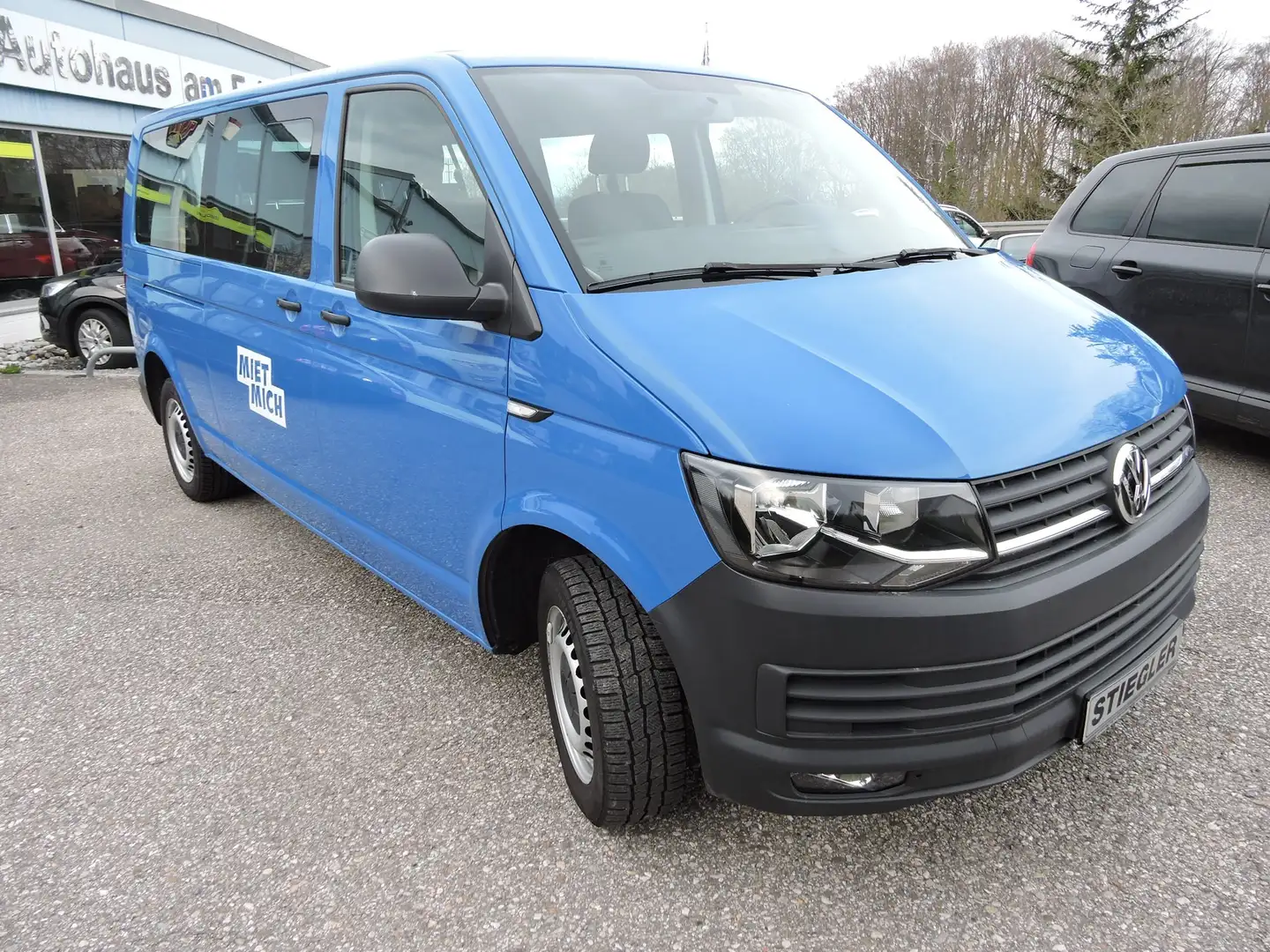 Volkswagen T6 Kombi Lang TDI   Diesel Blau - 2