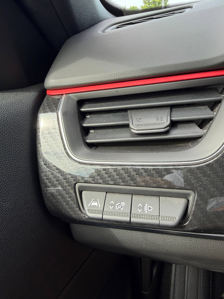 Renault Arkana R.S. Line TCe 140 EDC — photo 12