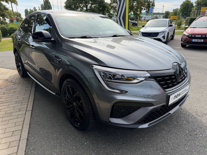 Renault Arkana R.S. Line TCe 140 EDC — photo 2