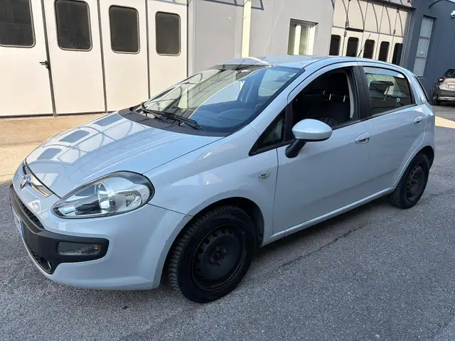 Fiat Punto Evo 1.2 Dynamic 69CV*EURO5*NEOPATENTATI