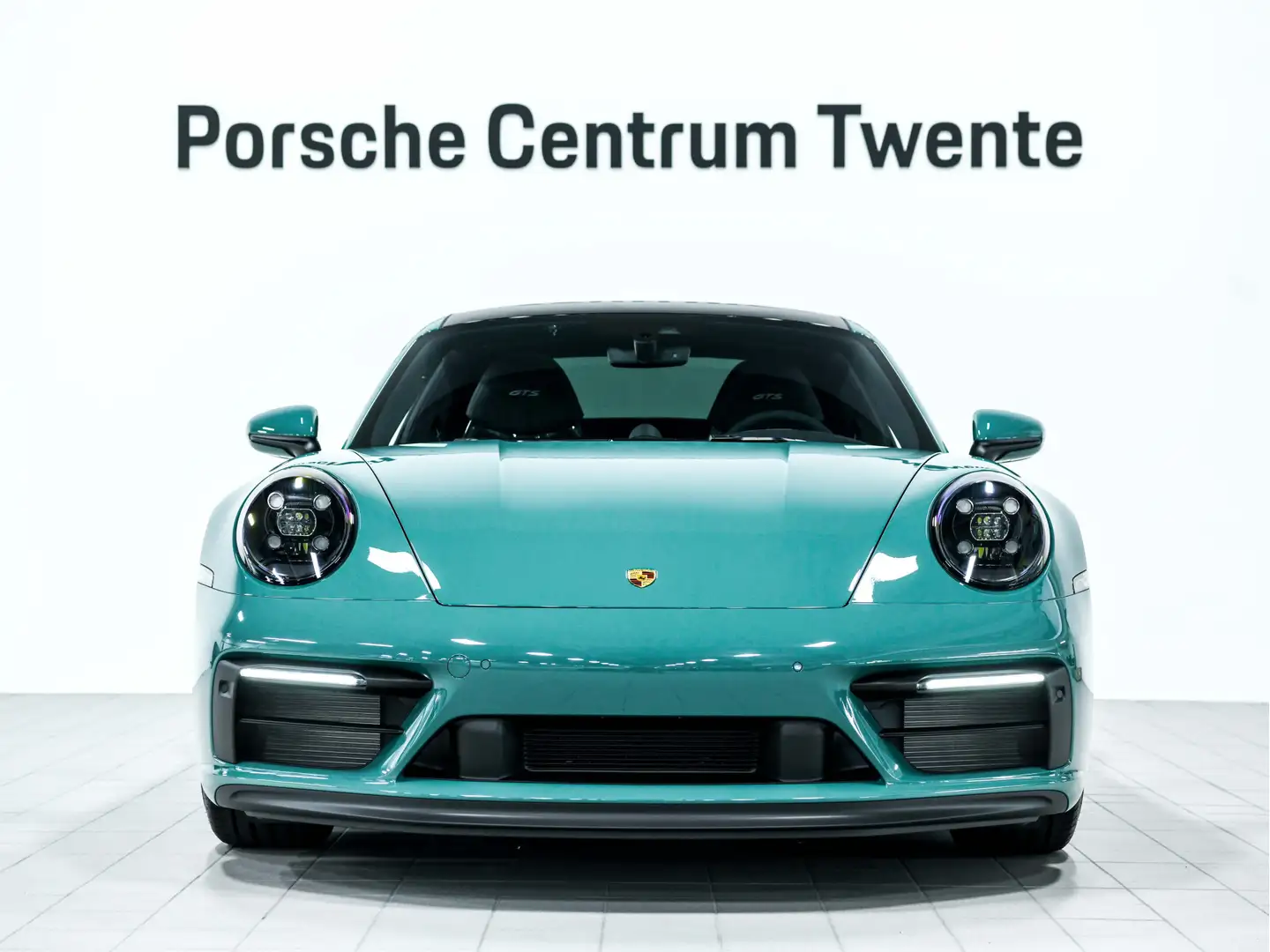 Porsche 992 Carrera GTS Groen - 2