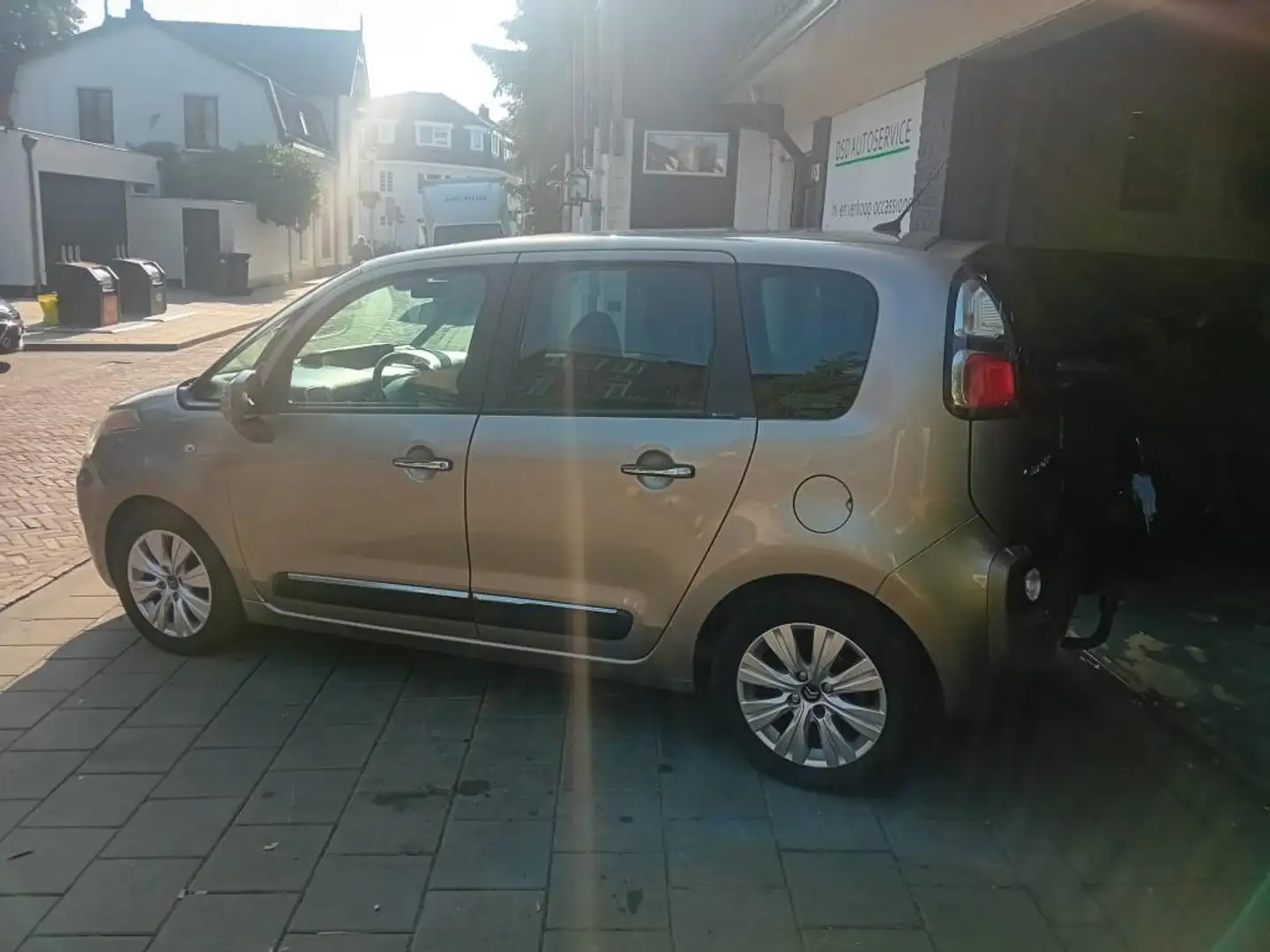 Citroen C3 Picasso 1.4 VTi Exclusive Beige - 2