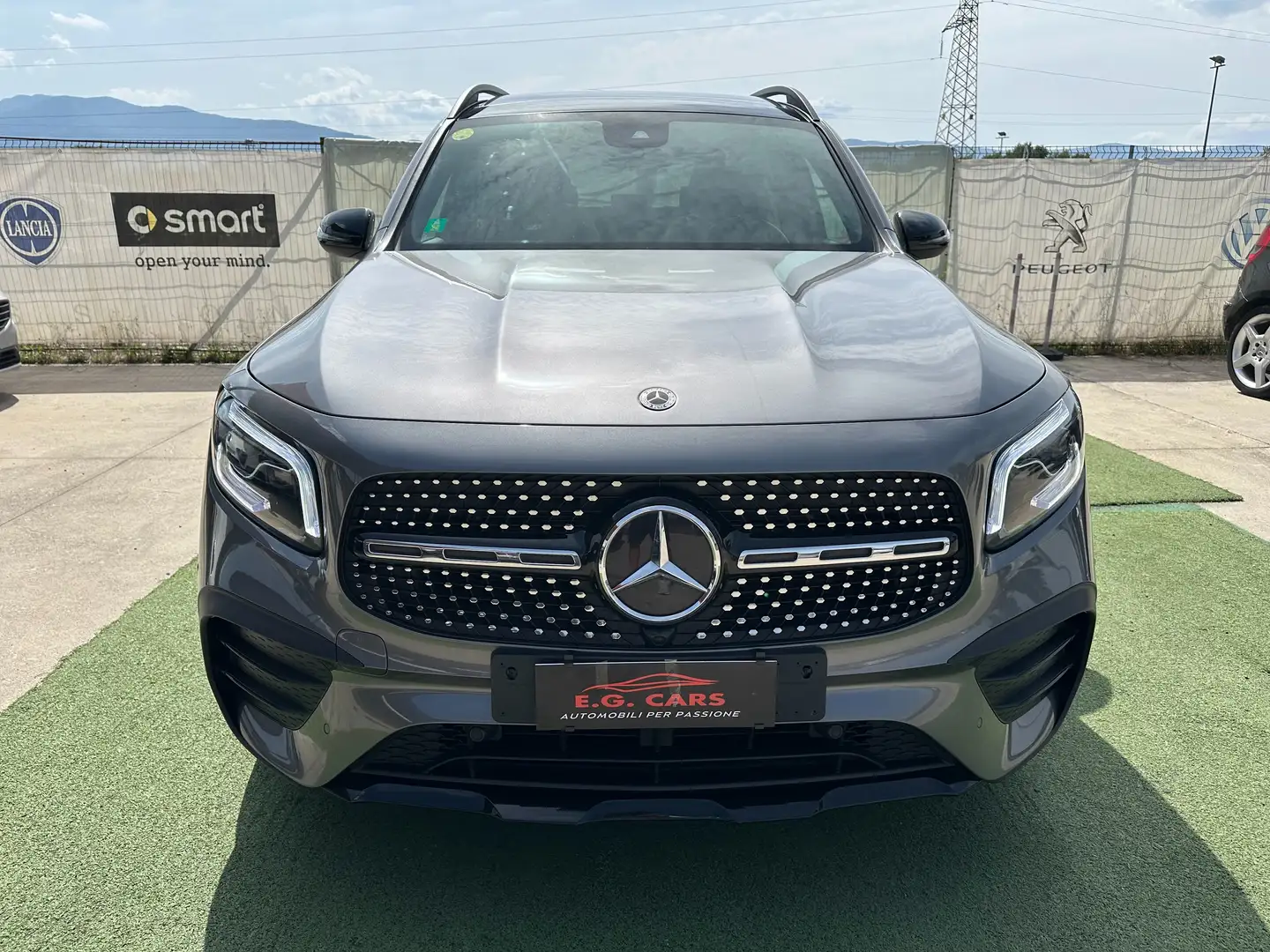 Mercedes-Benz GLB 200 PREMIUM PLUS*AMG*7 POSTI*TETTO*FULLLED*F1*KAMERA* Gris - 2