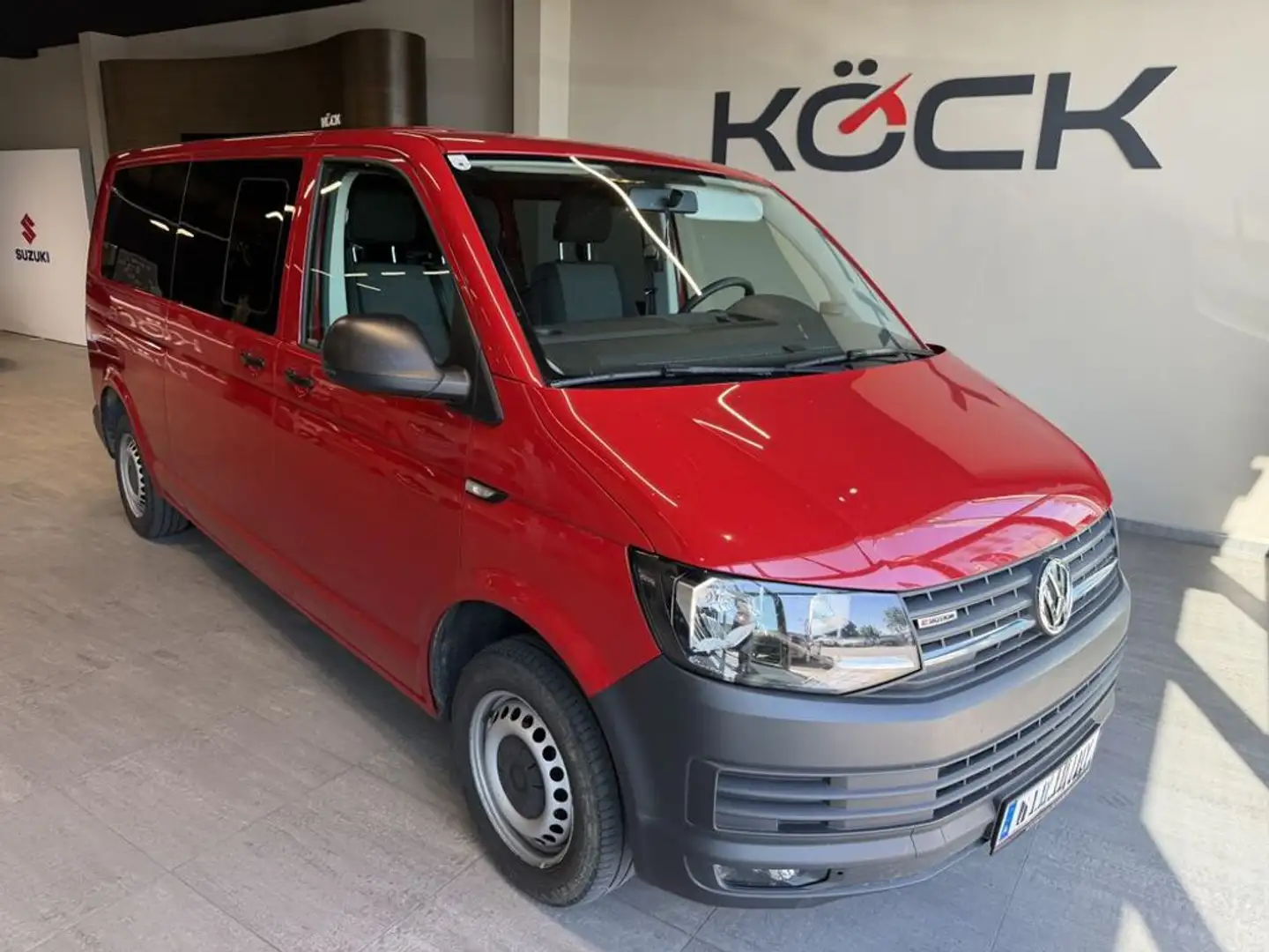 Volkswagen T6 Kombi lang 4Motion Rot - 2