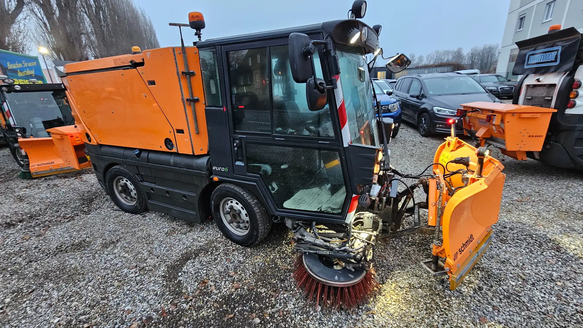 Autres Aebi SCHMIDT Swingo Compact 200+ Strassenreiniger Orange - 2