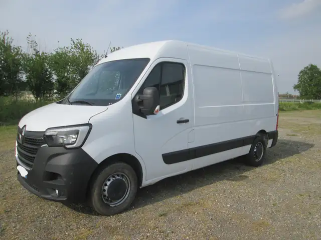 Renault Master 2.3 DCI 135 CV. L2H2