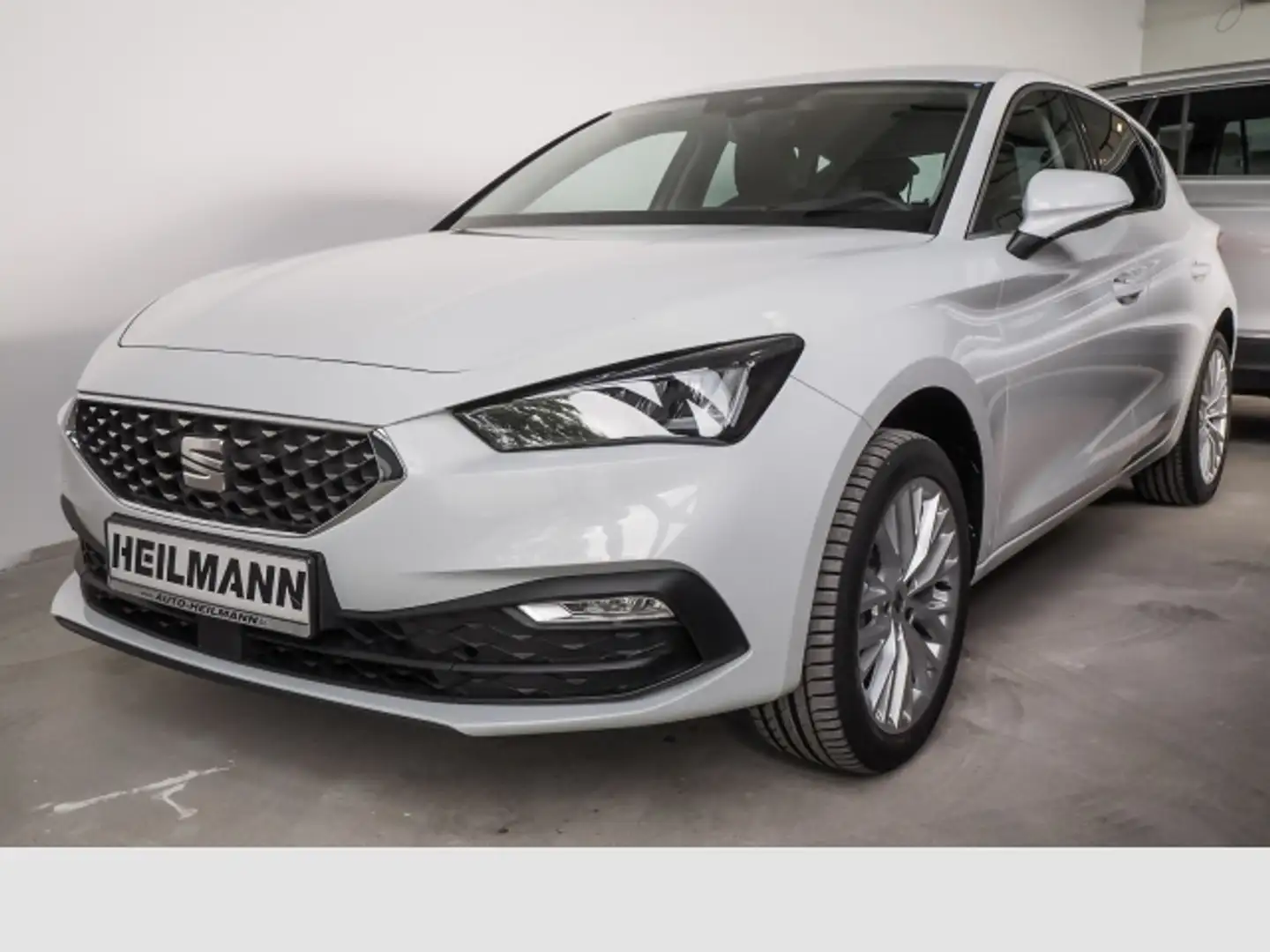 SEAT Leon Xcellence 1.0 TSI Navi/ACC/Lenkrad/Sitzheizung/Kes Weiß - 1