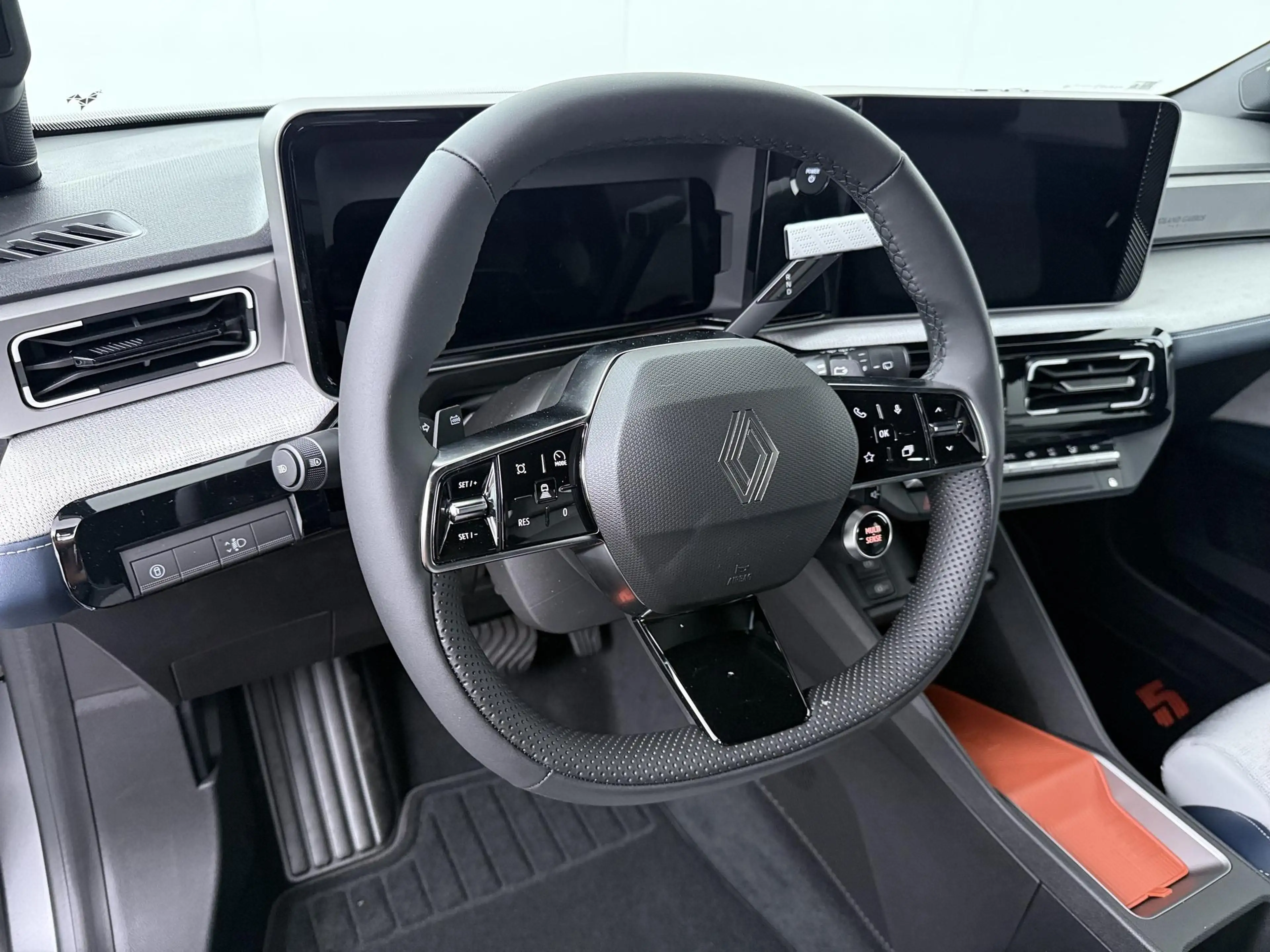 Renault R 5 comfort range Roland-Garros 52 kWh — photo 9