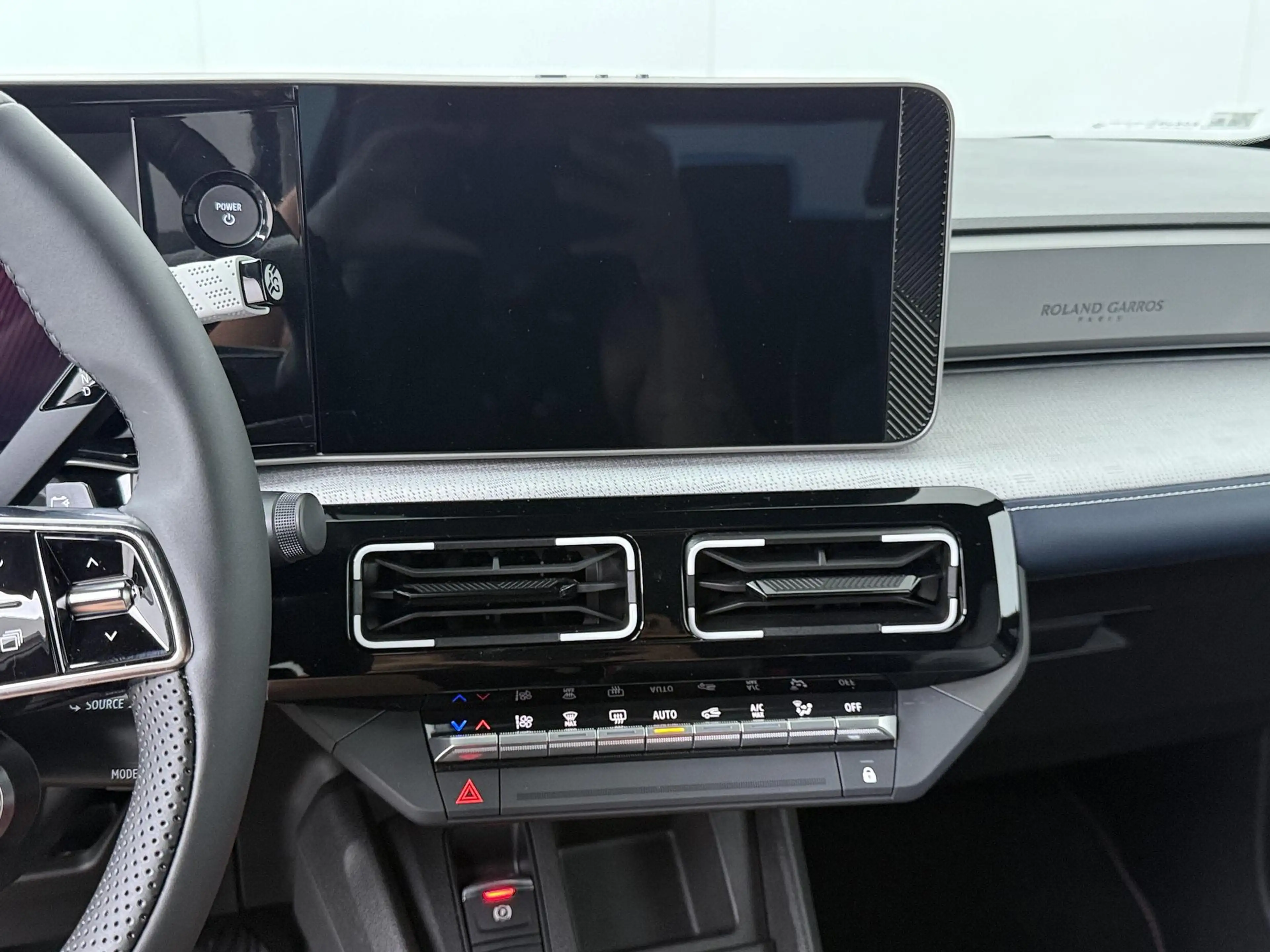 Renault R 5 comfort range Roland-Garros 52 kWh — photo 11