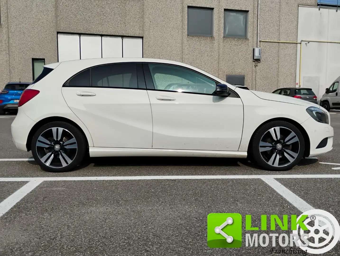 Mercedes-Benz A 180 CDI Premium Alb - 2