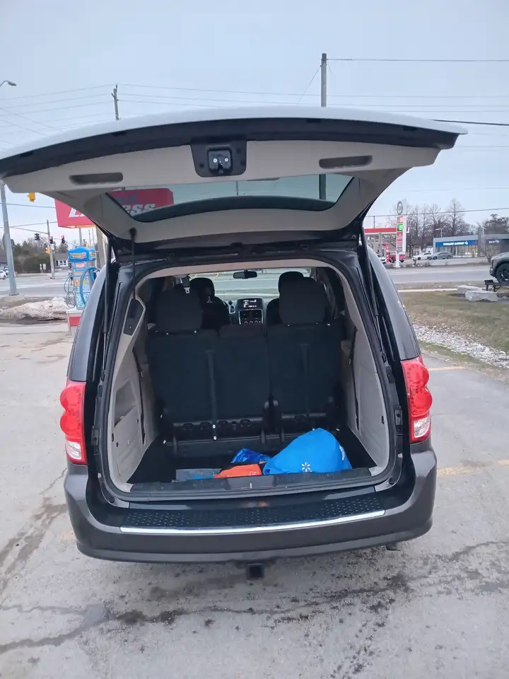 Dodge Grand Caravan снимка Dodge Grand Caravan