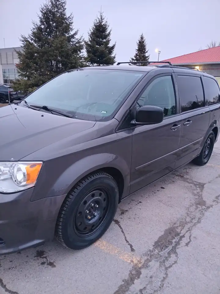 Dodge Grand Caravan снимка Dodge Grand Caravan