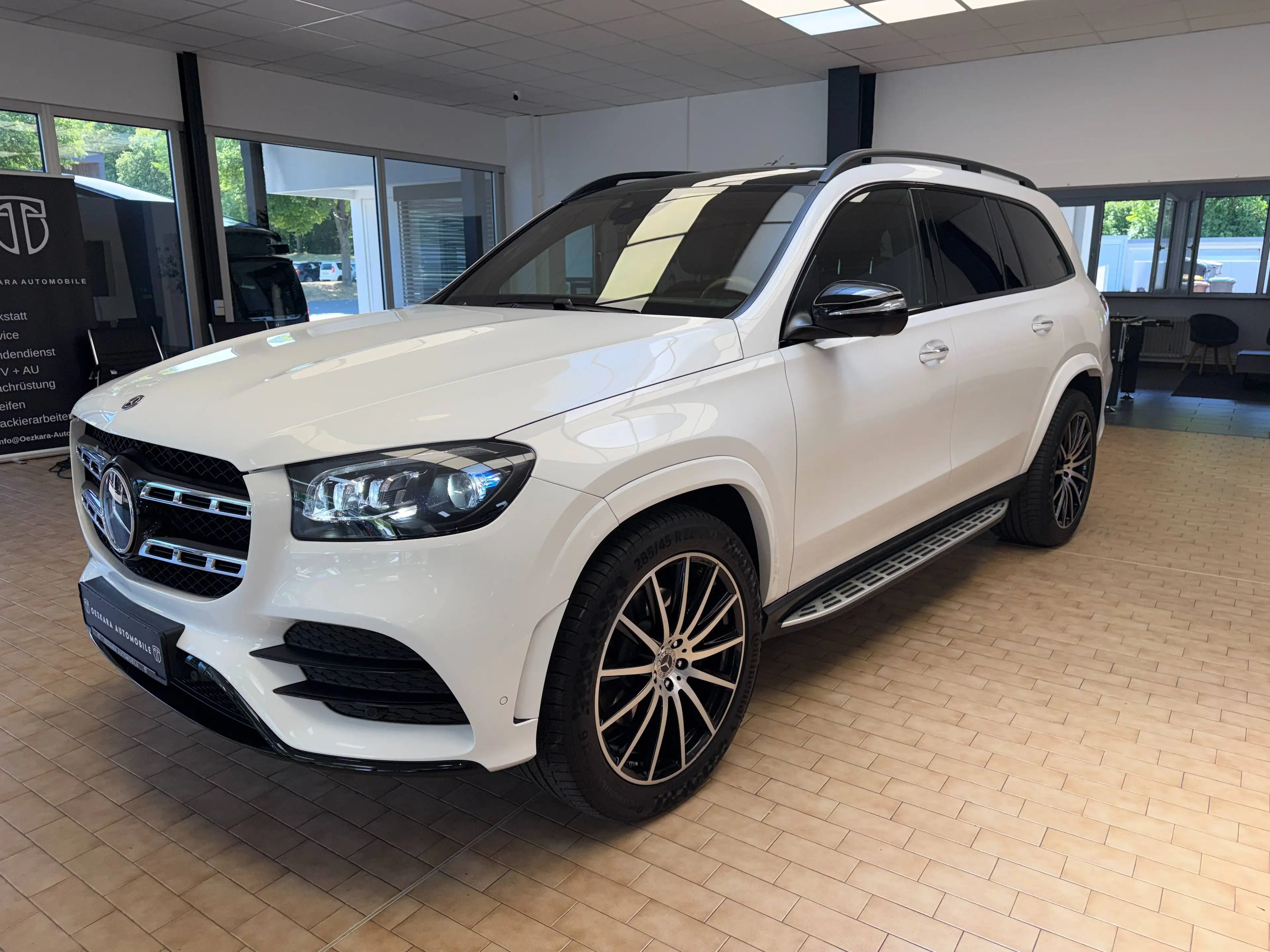 Mercedes-Benz GLS 400 GLS 400 d 4Matic AMG — photo 9