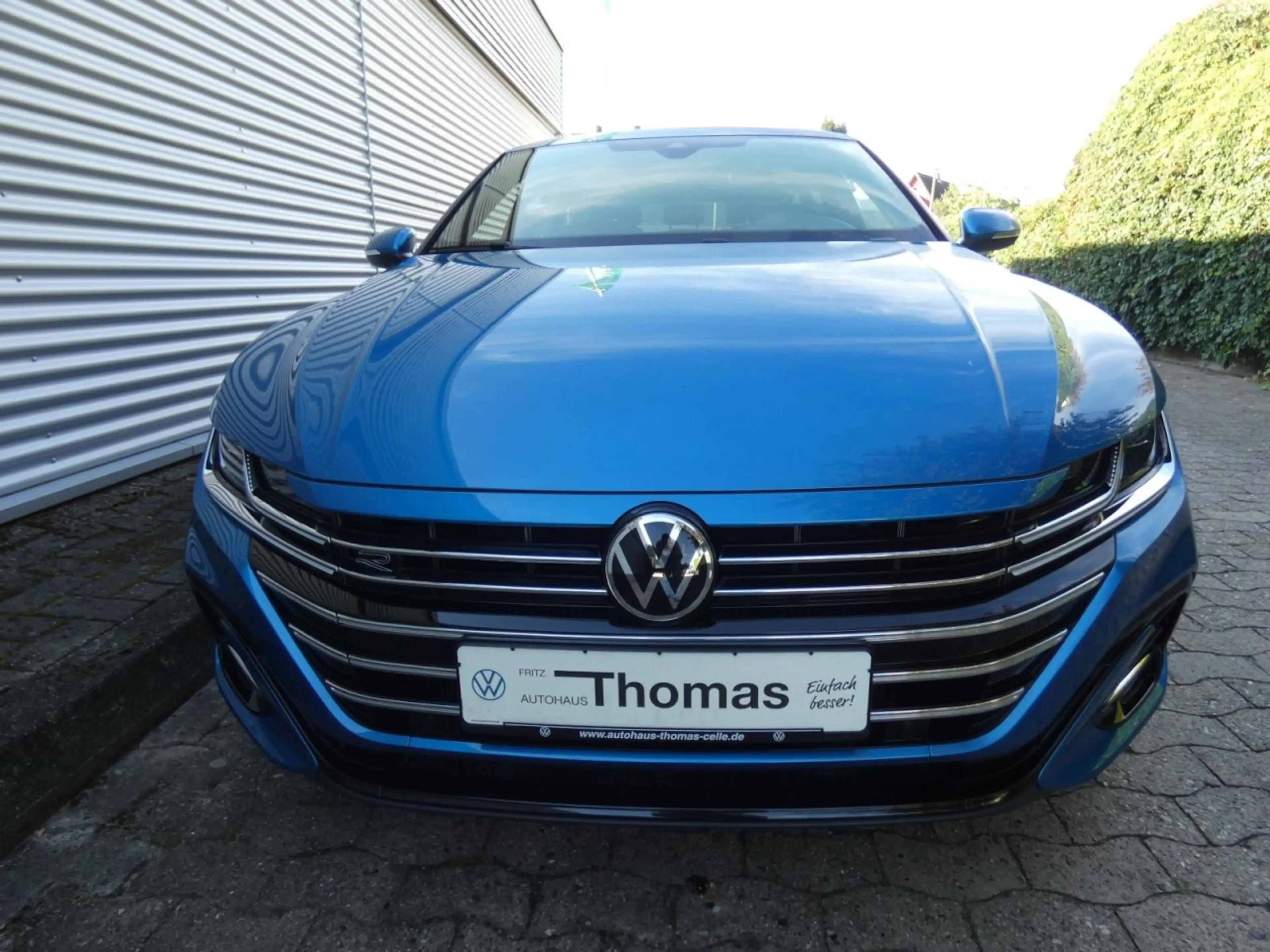 Volkswagen Arteon Shooting Brake R-Line Arteon Shootingbrake 2.0 TSI DSG R-Line LED Navi — photo 2