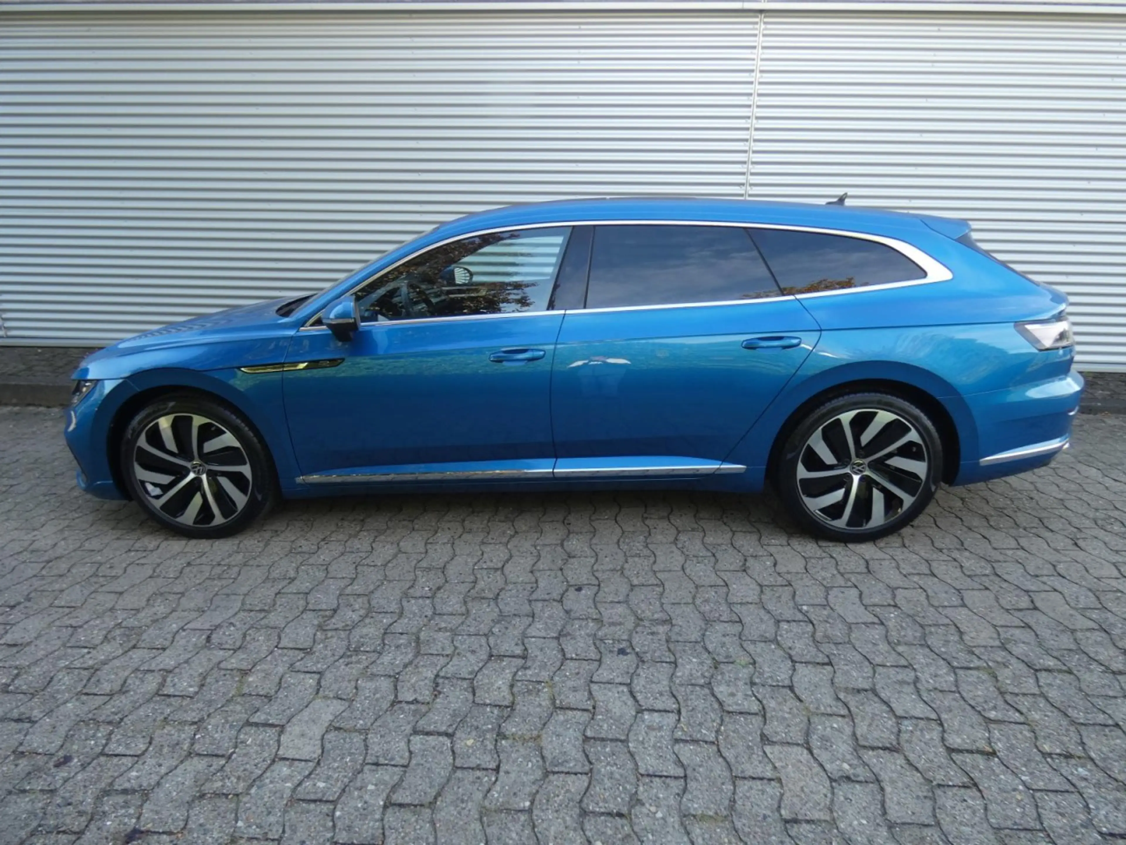 Volkswagen Arteon Shooting Brake R-Line Arteon Shootingbrake 2.0 TSI DSG R-Line LED Navi — photo 9
