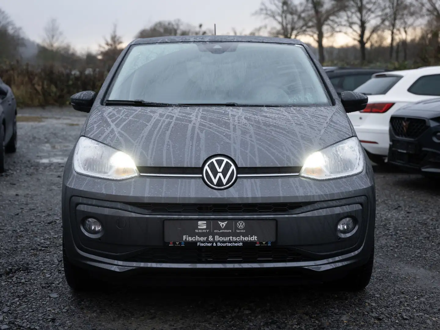 Volkswagen up! 1.0 Black Style KAMERA SHZ PDC KLIMA ALU Grau - 2