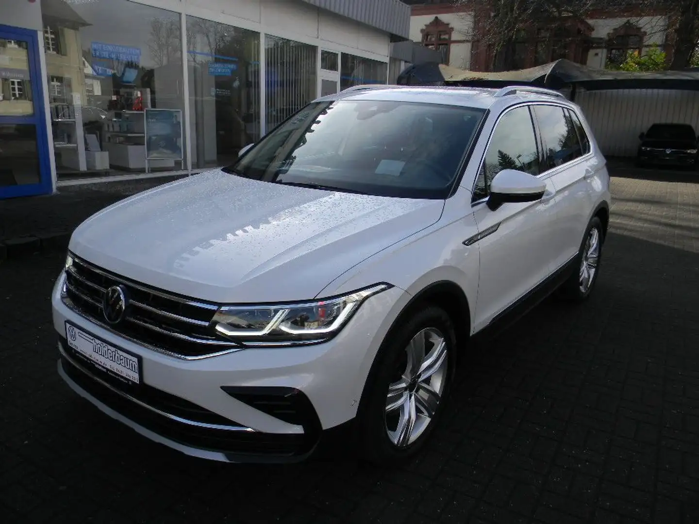 Volkswagen Tiguan Elegance 2,0 TDI DSG AHK,STH, Kamera Wit - 2