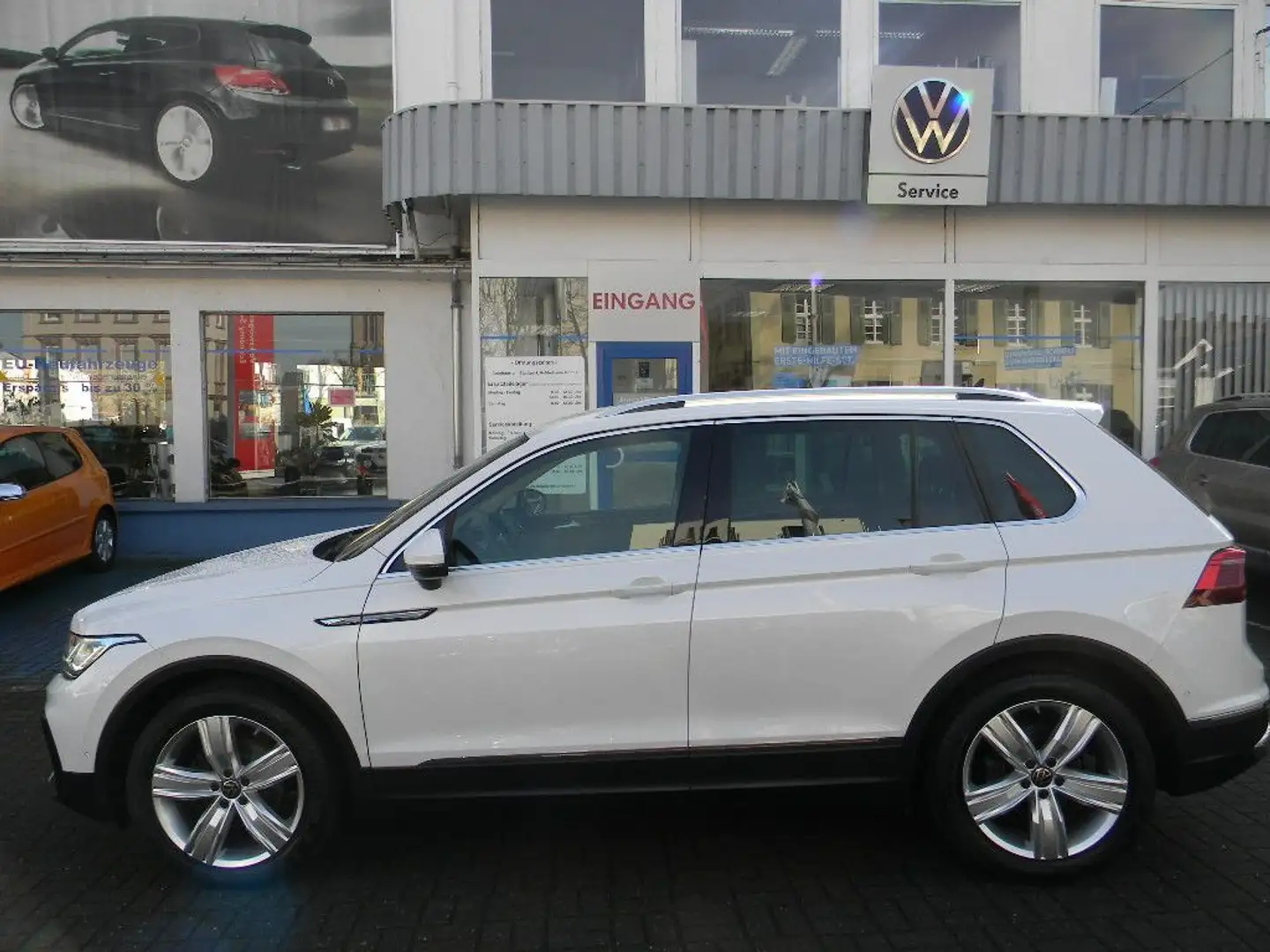Volkswagen Tiguan Elegance 2,0 TDI DSG AHK,STH, Kamera Wit - 1
