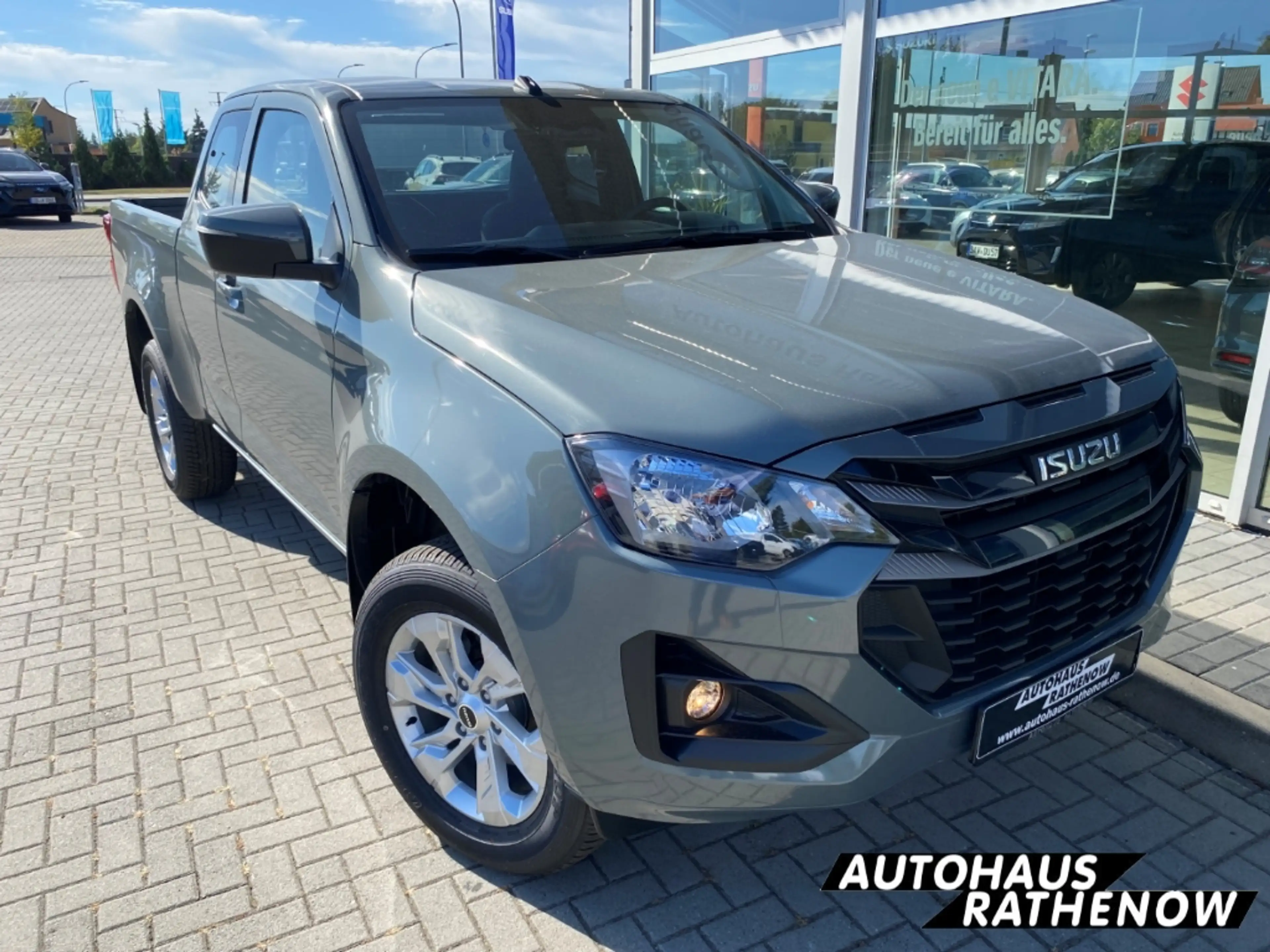 Isuzu D-Max Space Cab 2.2 LS DMS 4WD SHZ Spurhalteass. Verkehr — photo 8