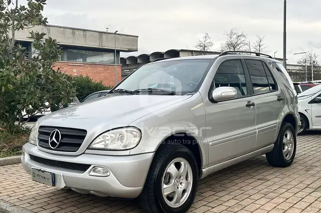 Mercedes-Benz ML 270 ML 270 turbodiesel cat CDI SE Leather