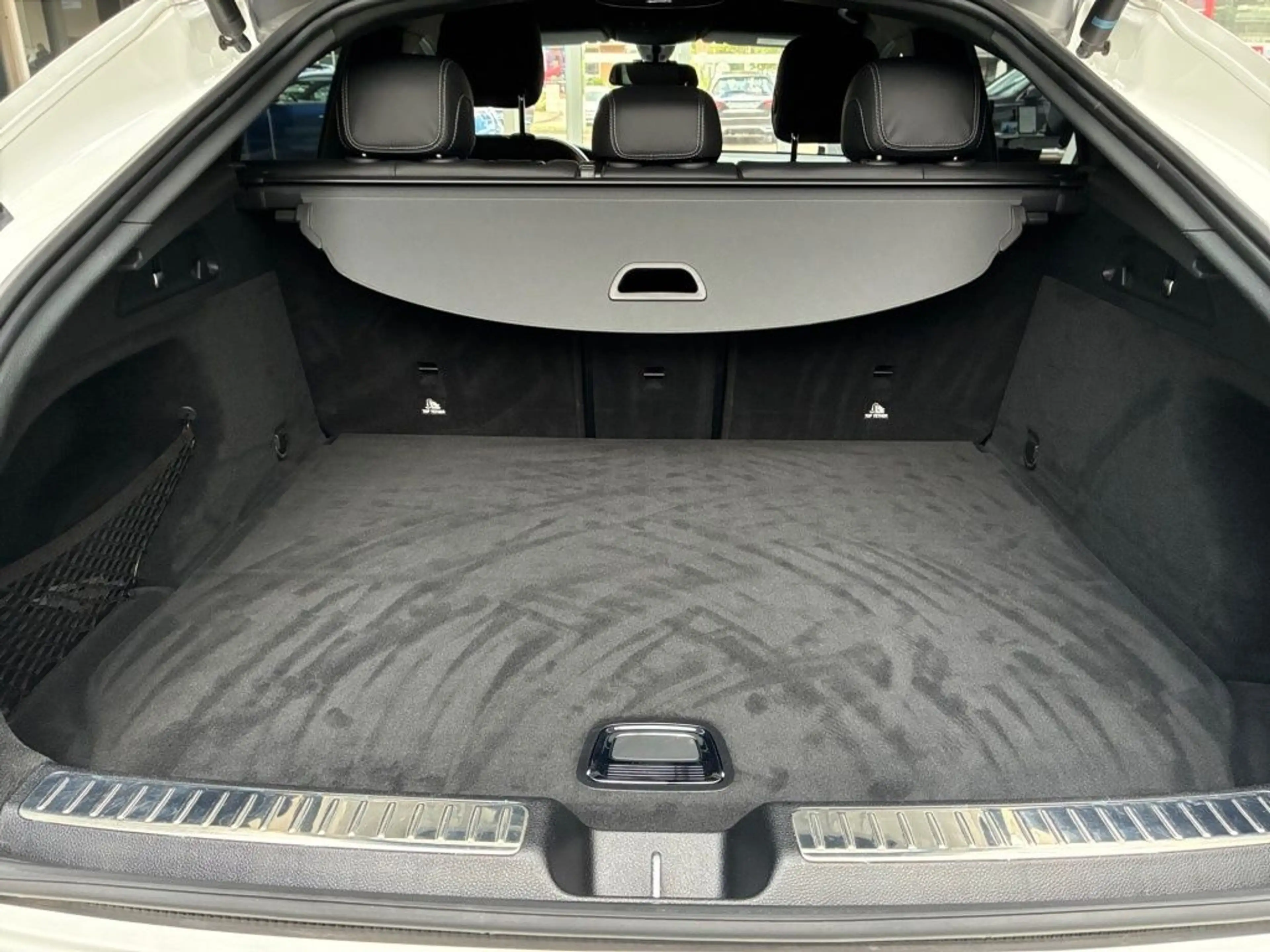 Mercedes-Benz GLC 250 4M Coupé Night+KAMERA+AUT+Klimaaut.+PDC — photo 10