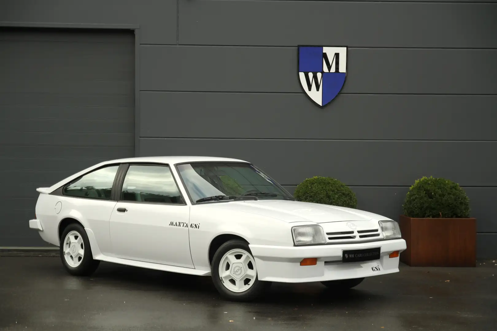 Opel Manta B GSI - Hatchback - Same Owner since 1990 bijela - 1