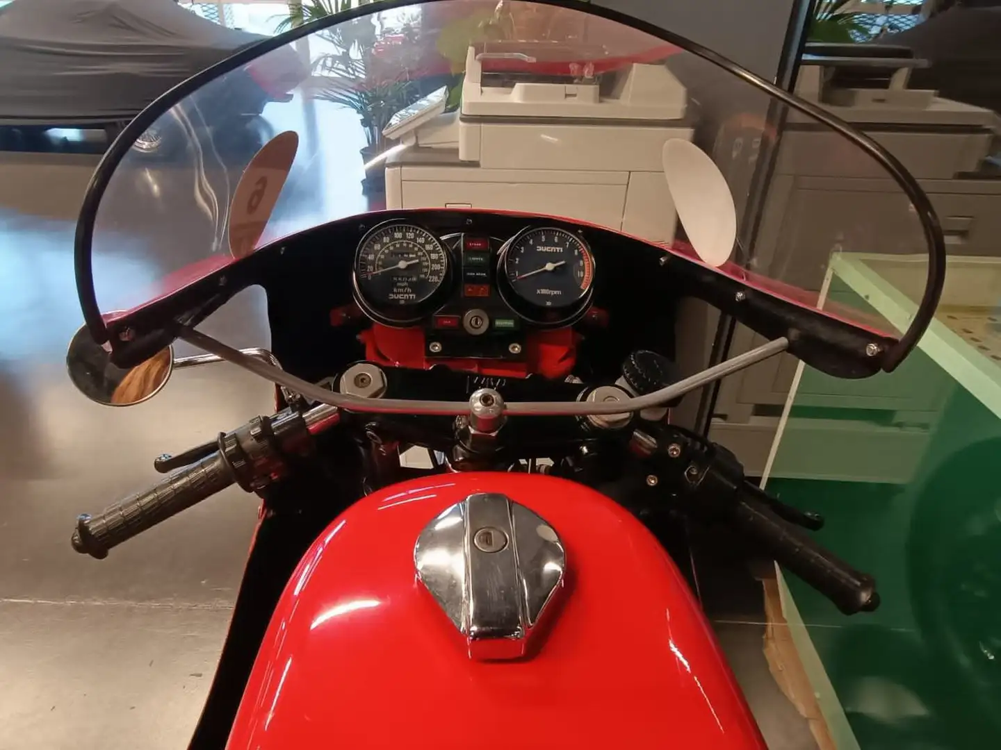 Ducati 900 MHR MIKE HAILWOOD REPLICA Red - 2