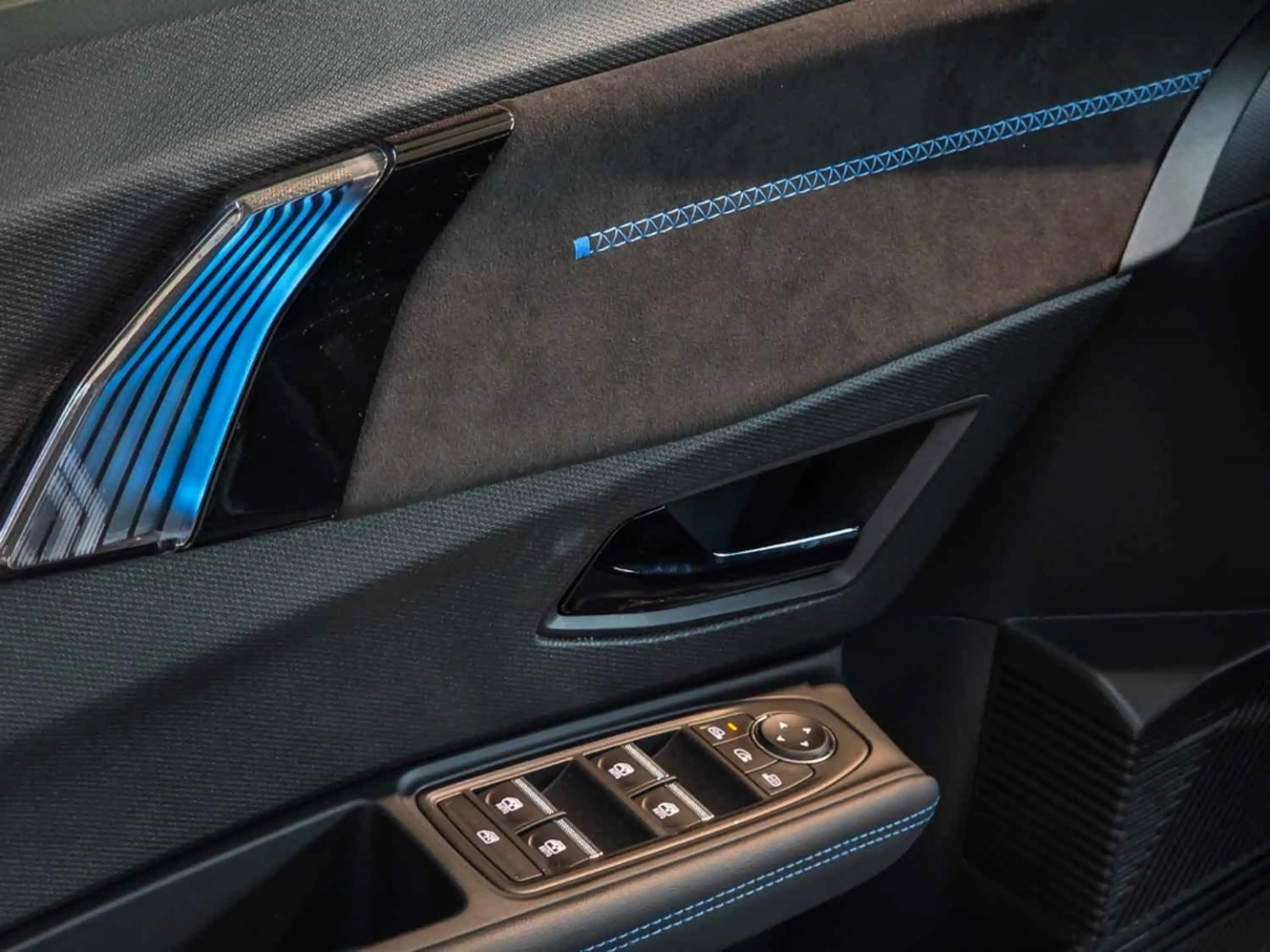 Renault Clio VI 160 Full Hybrid Esprit Alpine Advanced 360Kamer — photo 7
