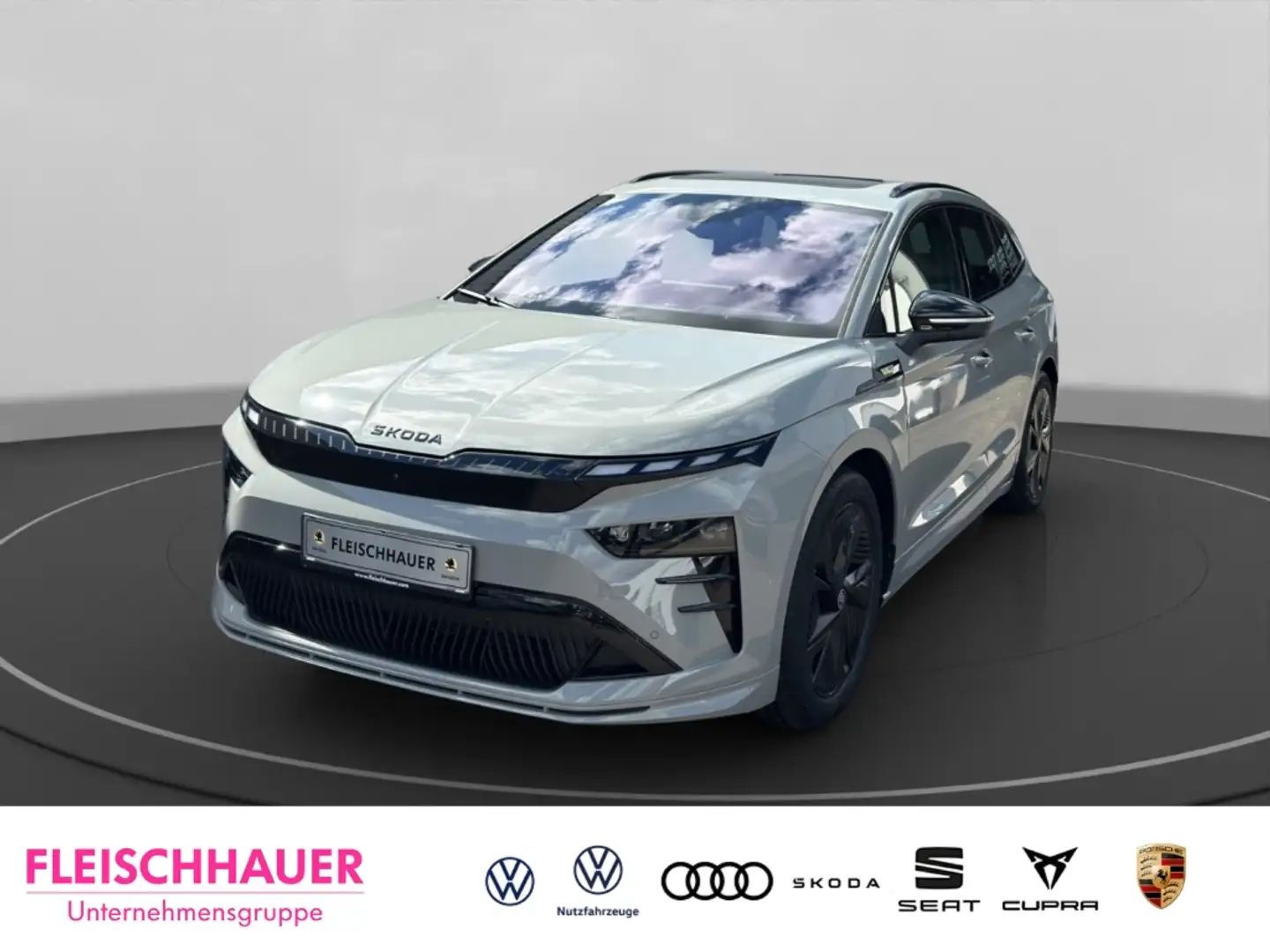 Skoda Enyaq RS 84 kWh HUD AHK-klappbar El. Panodach Navi Digit Gris - 1