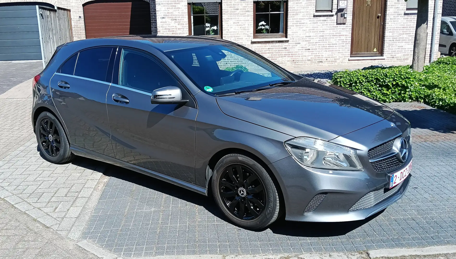 Mercedes-Benz A 180 A 180 d Gris - 2