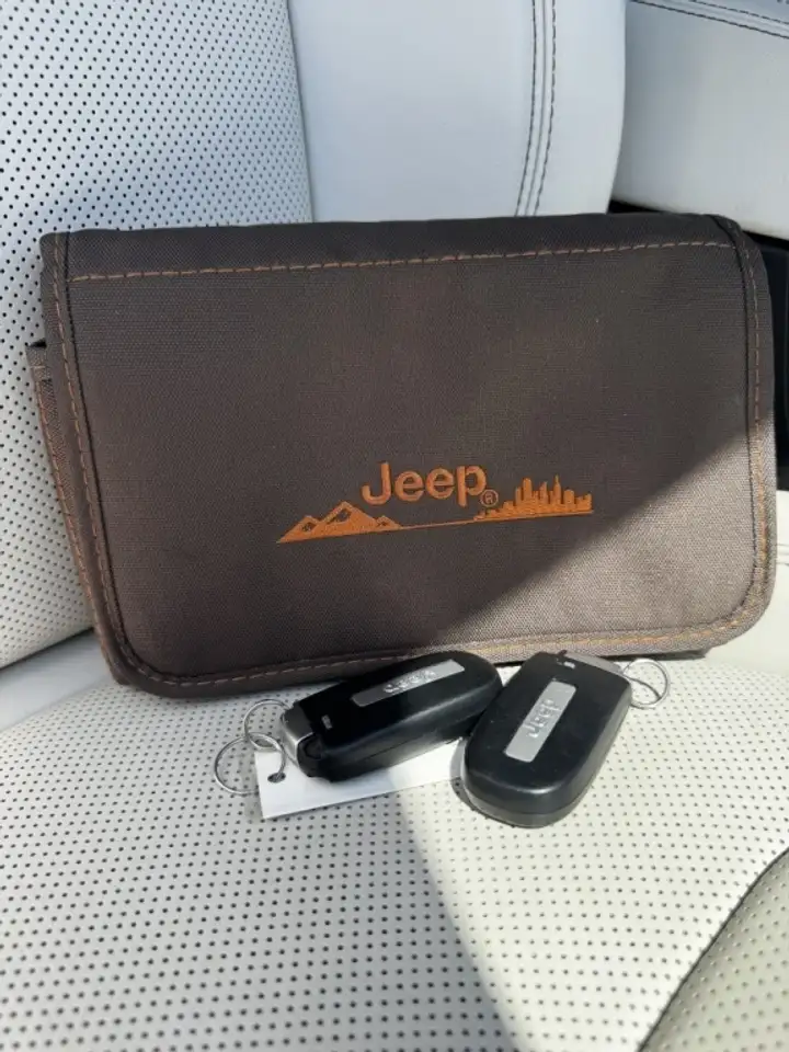 Jeep Cherokee снимка Jeep Cherokee
