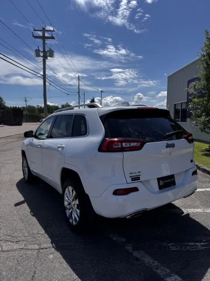 Jeep Cherokee снимка Jeep Cherokee