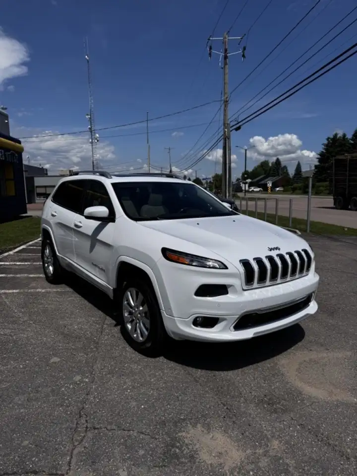 Jeep Cherokee снимка Jeep Cherokee