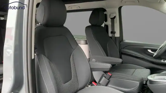 Mercedes-Benz V-Class view 6