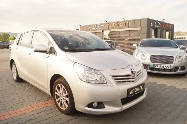 Toyota Verso Edition AUTOMATIK Pano-D Klimaaut Tempomat