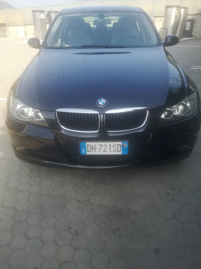 BMW 320 Serie 3 E90 Berlina 320d Nero - 1