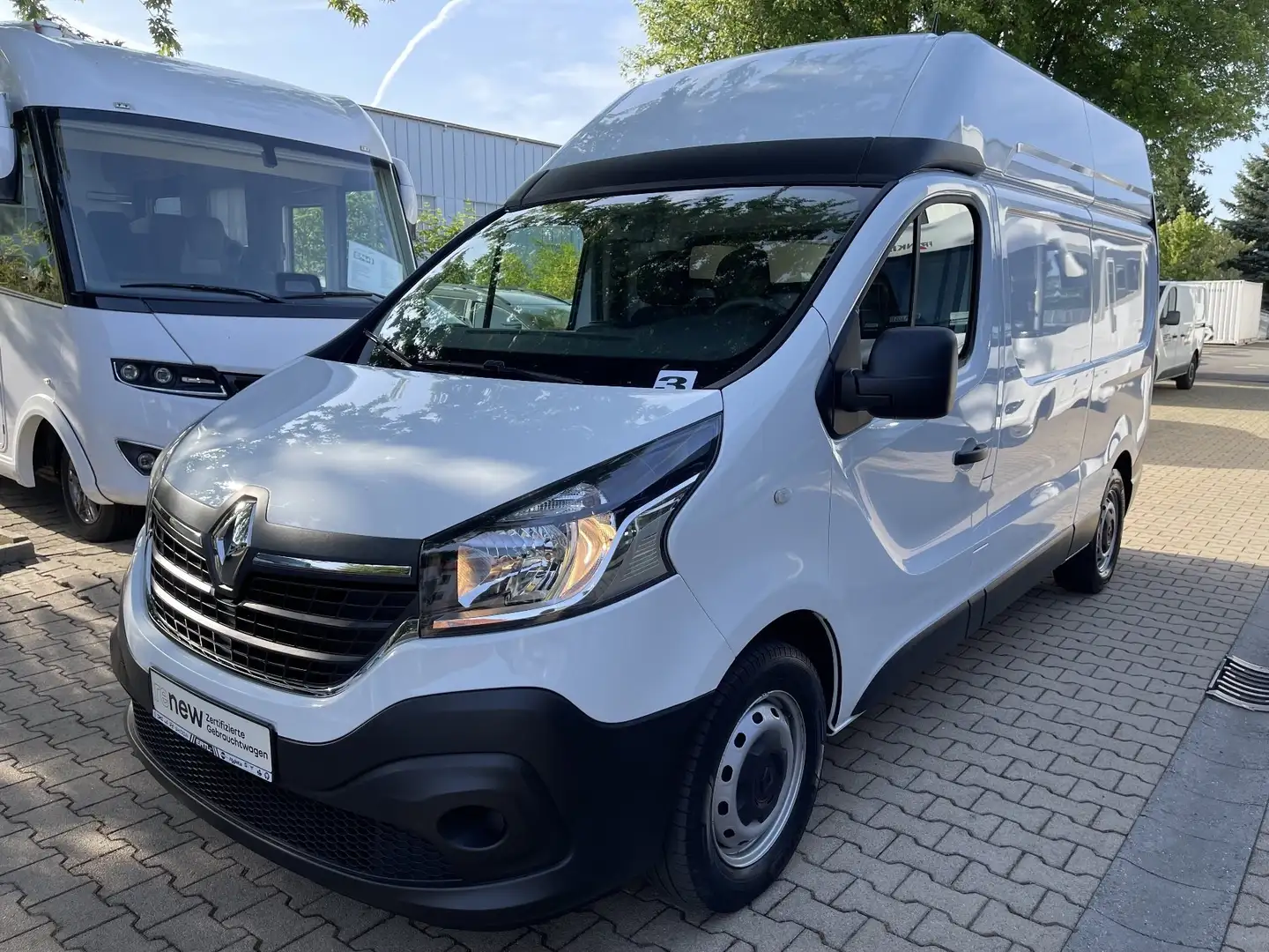 Renault Trafic Komfort L2H2 3,0t dCi 145PS Weiß - 1