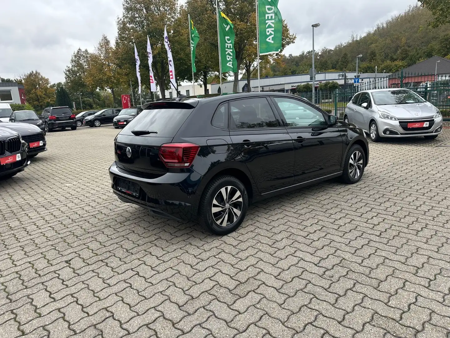 Volkswagen Polo 1.0 TSI DSG NAVI Virtual SHZ Keyless Temp Schwarz - 2