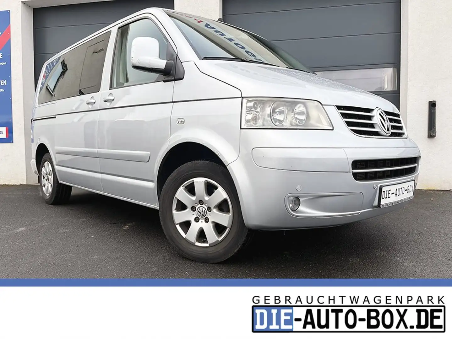 Volkswagen T5 Multivan Comfortline | AHK | Turbo NEU | Klima NEU | 2.Hand Plateado - 1