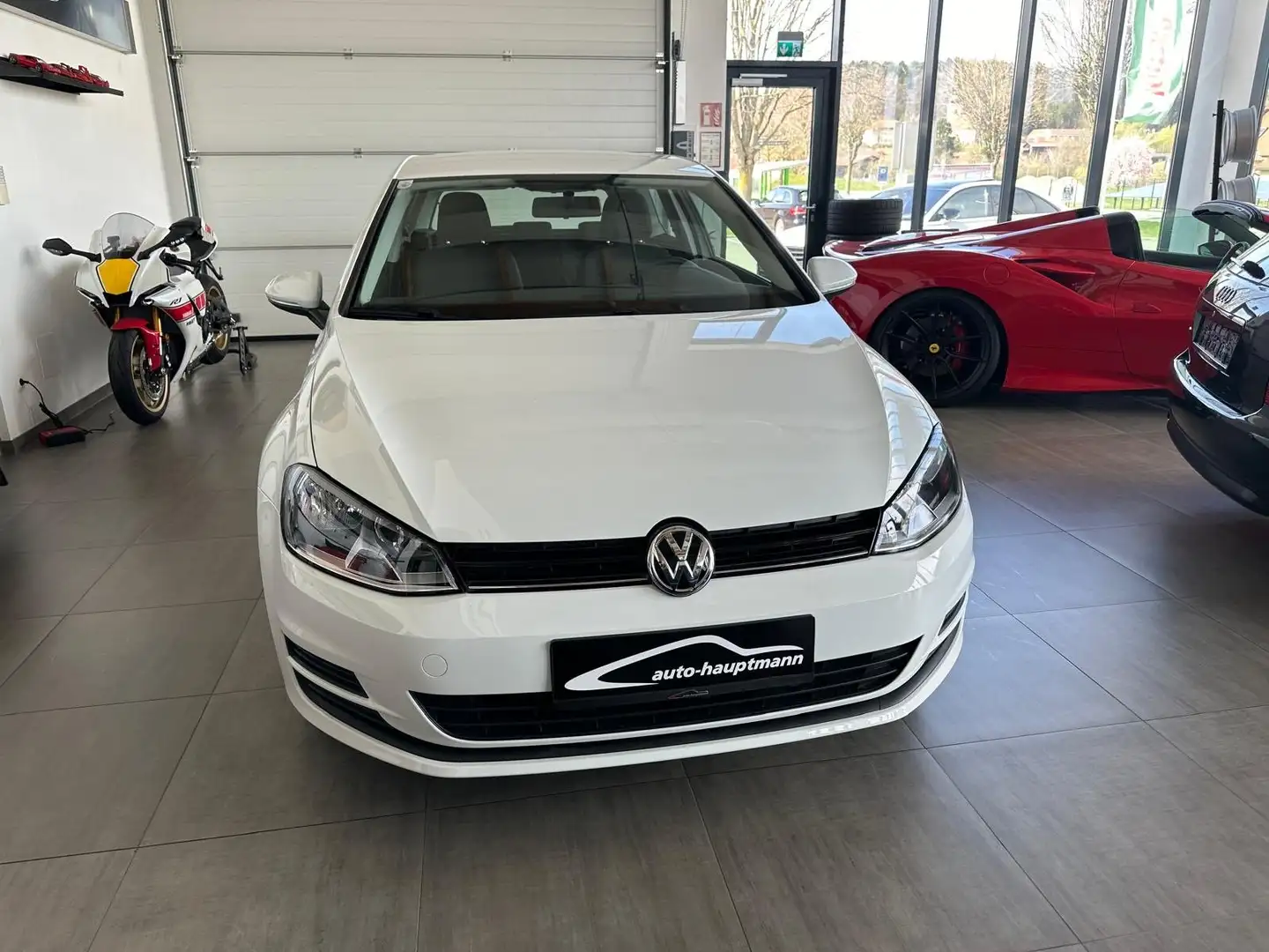 Volkswagen Golf Comfortline 2,0 BMT TDI DPF DSG Weiß - 2